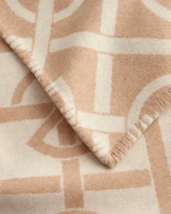 G Patterned Throw