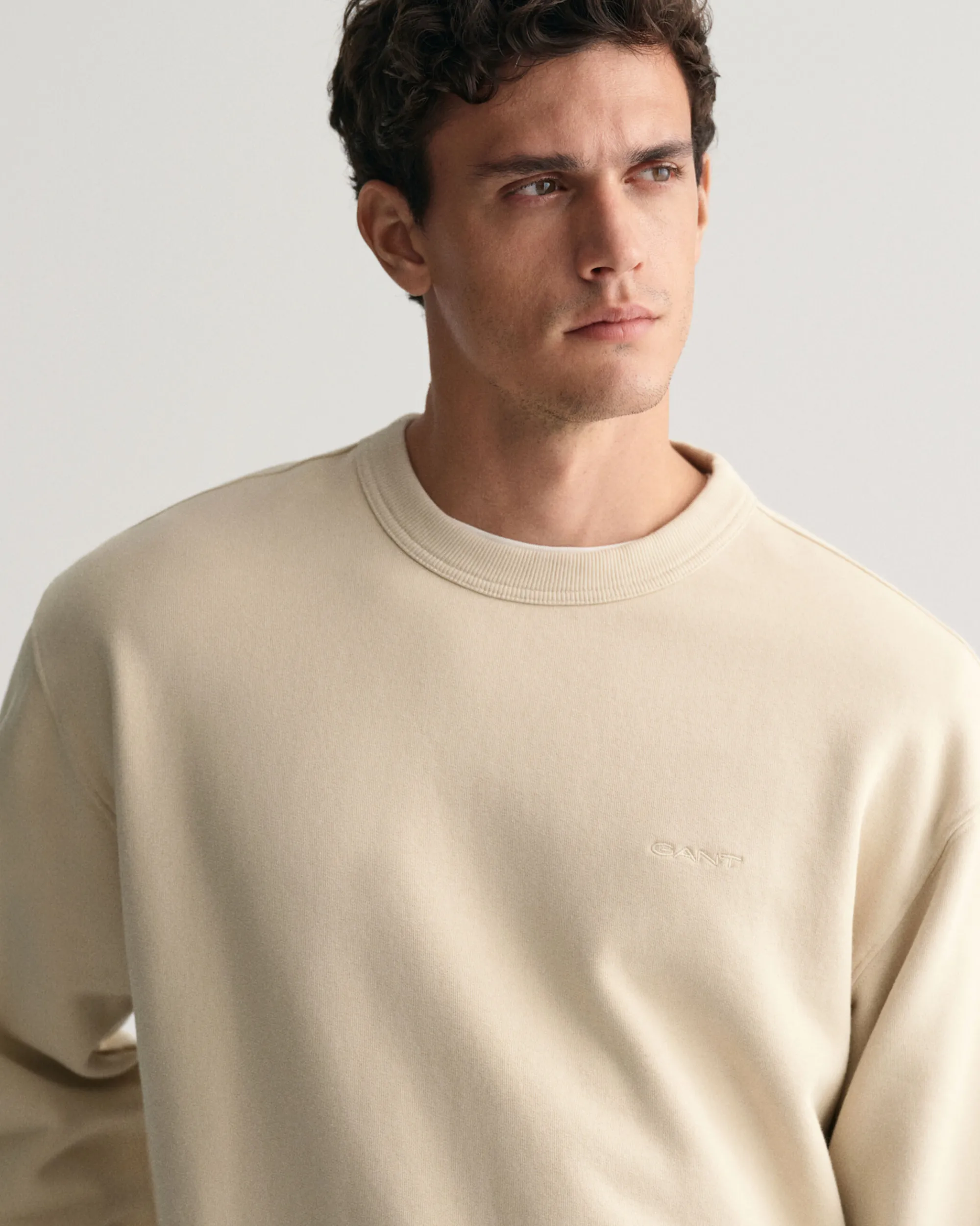 GANT Logo Crew Neck Sweatshirt